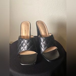 Open Toe Quilted Pattern Heels